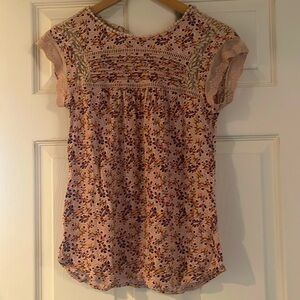 Daniel Rainn top Size XS